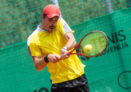 Tennis-Store_0175_230620_VID