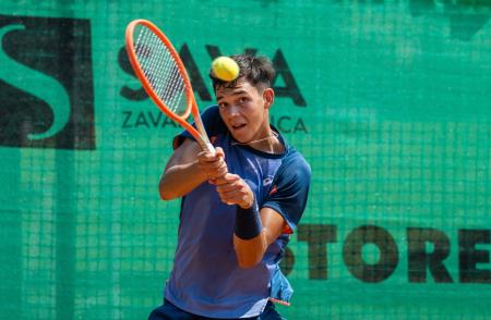 Tennis-Store_0406_230620_VID