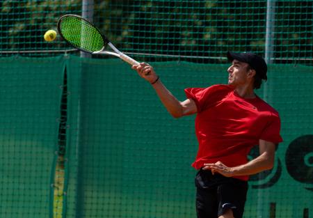 Tennis-Store_0451_230620_VID