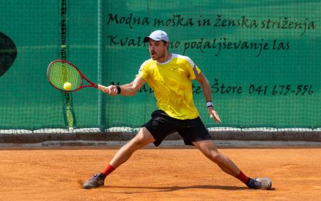 Tennis-Store_0510_230620_VID