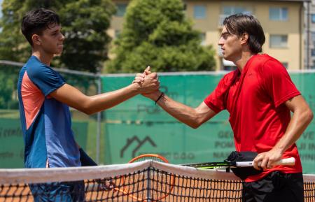 Tennis-Store_0903_230620_VID