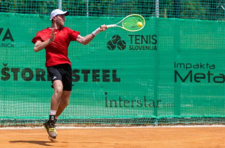 Tennis-Store_0987_230620_VID