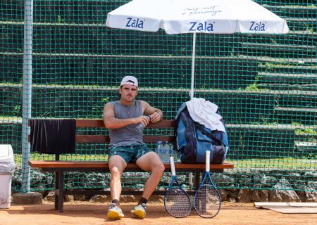 Tennis-Store_1173_230620_VID