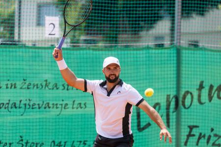 Tennis-Store_1219_230620_VID