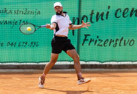 Tennis-Store_1304_230620_VID