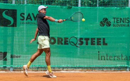 Tennis-Store_1456_230620_VID