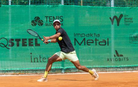 Tennis-Store_1480_230620_VID