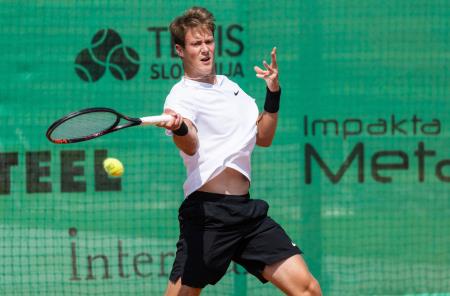 Tennis-Store_1646_230620_VID
