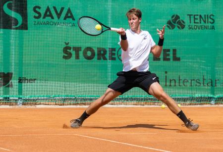 Tennis-Store_1725_230620_VID