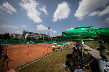 Tennis-Store_2122_230620_VID
