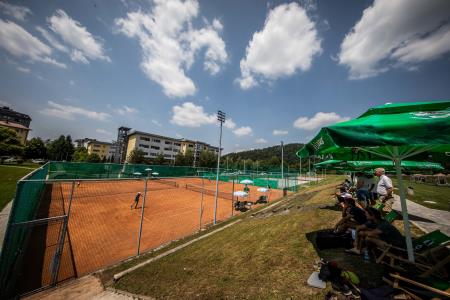 Tennis-Store_2131_230620_VID
