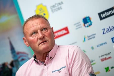 Tennis_Store_0015_240702_MKV