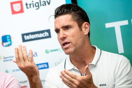 Tennis_Store_0022_240702_MKV