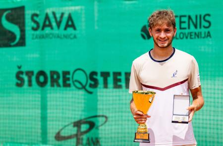 Store_Open_0226_240707_VID