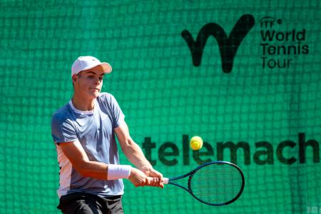 Tennis_Store_0036_240702_MKV