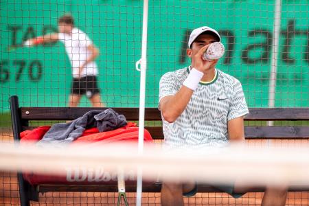 Tennis_Store_0067_240702_MKV