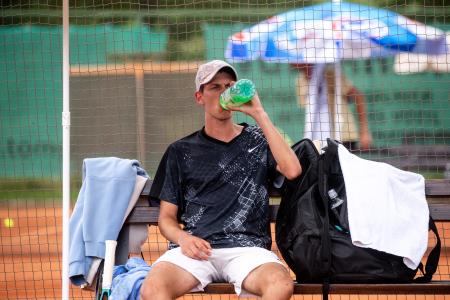 Tennis_Store_0068_240702_MKV