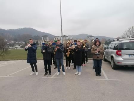 IMG-e4b1809bc10b7084d31821d1ade27c5d-V