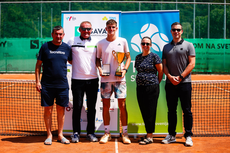 142_wtt_store_finale_250706_LV