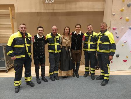 IMG-df8e392aa80700874c8cff64f00efca4-V